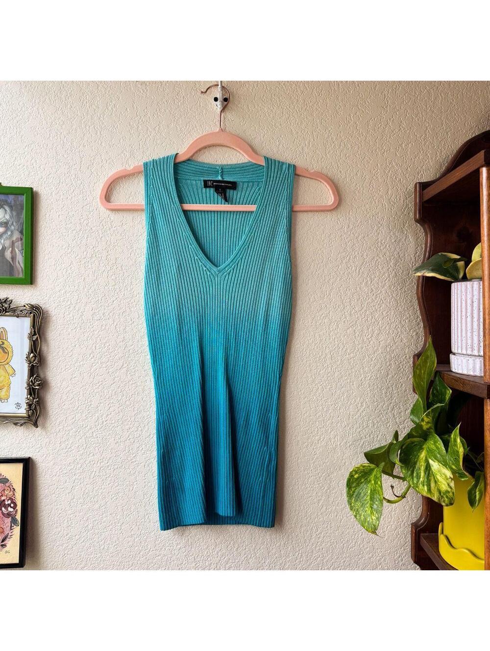 Vintage Women's Y2K Blue Ombre Sweater Tank Blouse